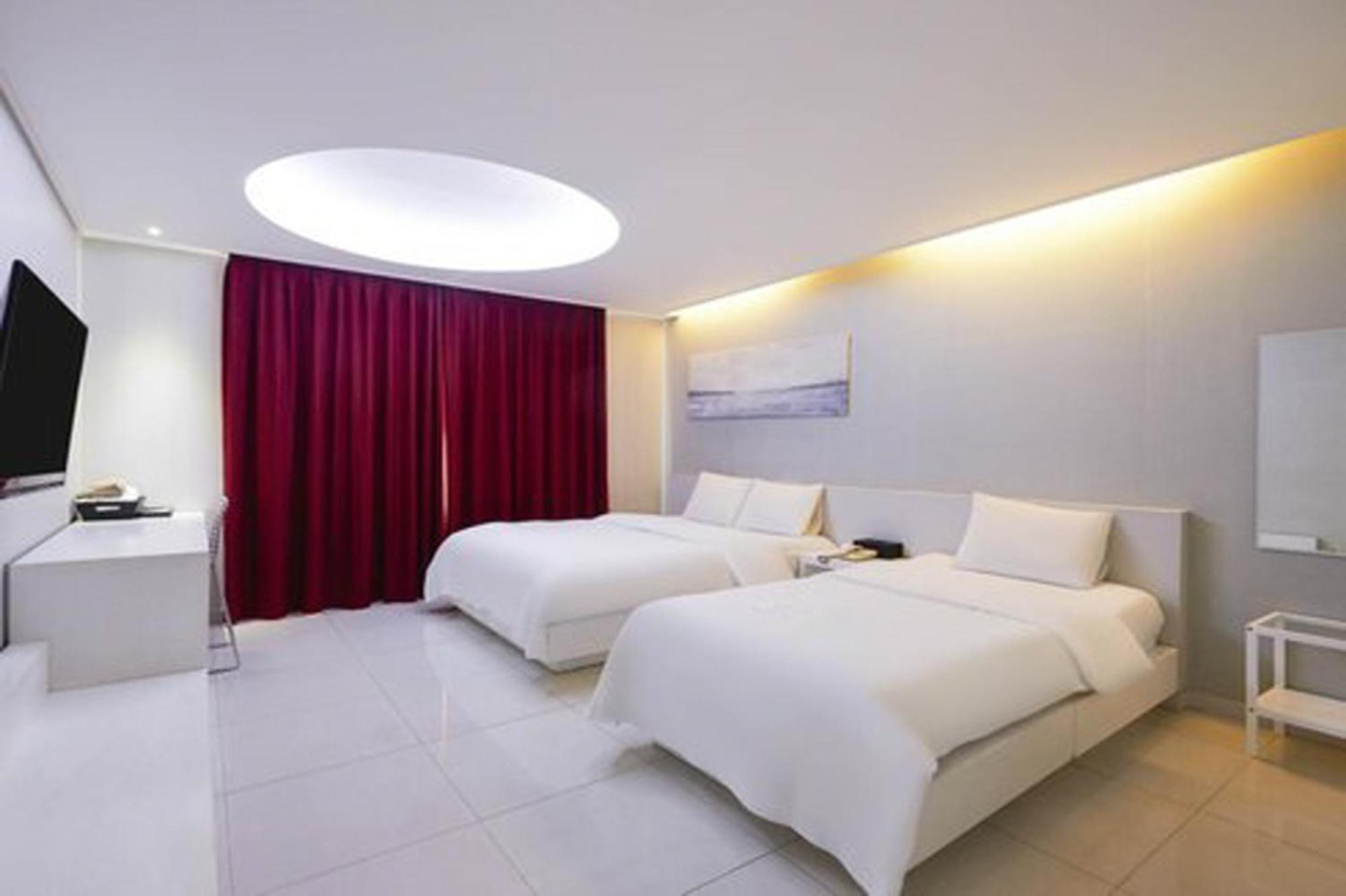 G Tourist Hotel Wolmido Incheon Exterior foto