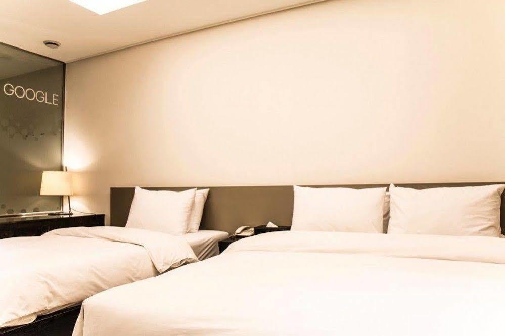 G Tourist Hotel Wolmido Incheon Exterior foto
