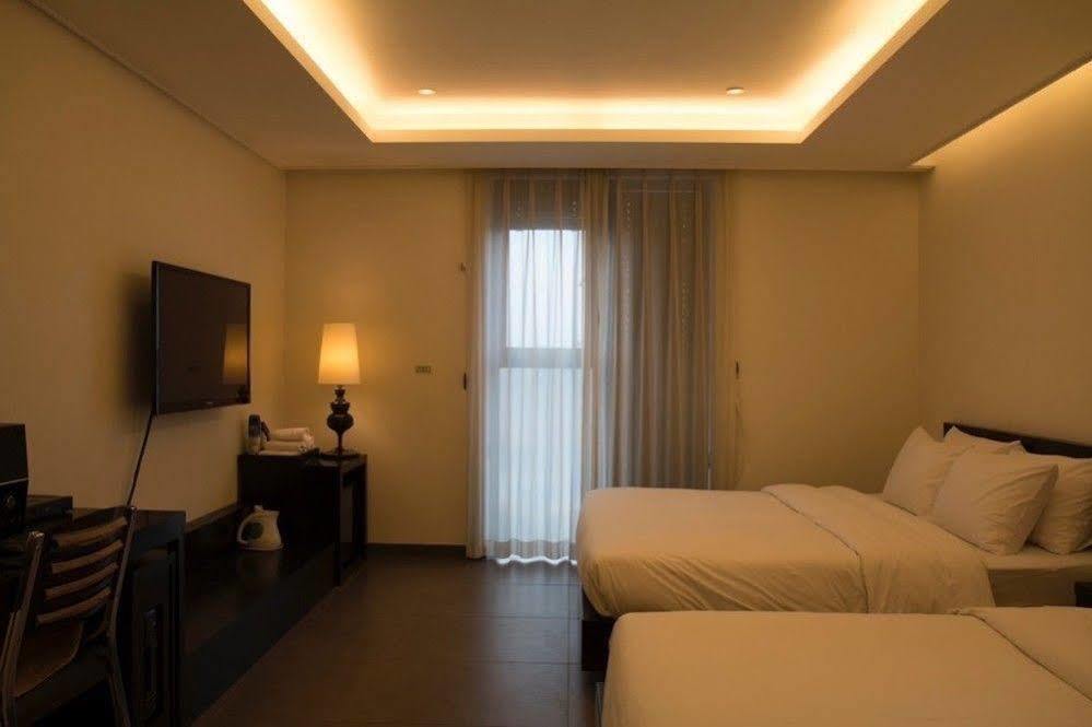 G Tourist Hotel Wolmido Incheon Exterior foto